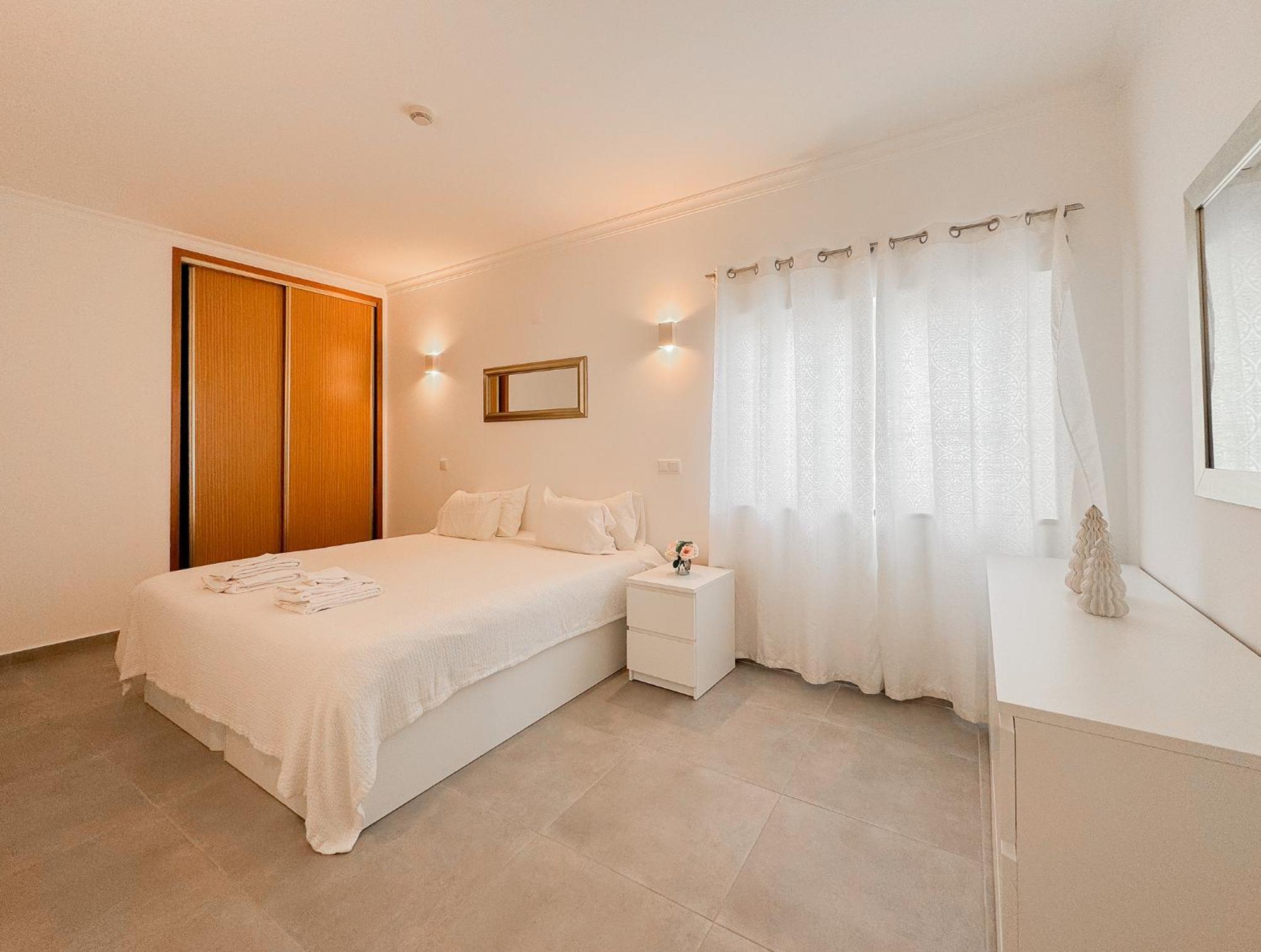 Holiday Beach Apartment Porto De Mos Lagos Eksteriør billede